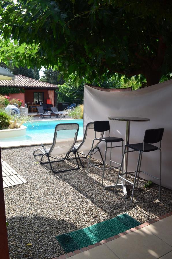 Gite Les Esparrus Villecroze Bagian luar foto